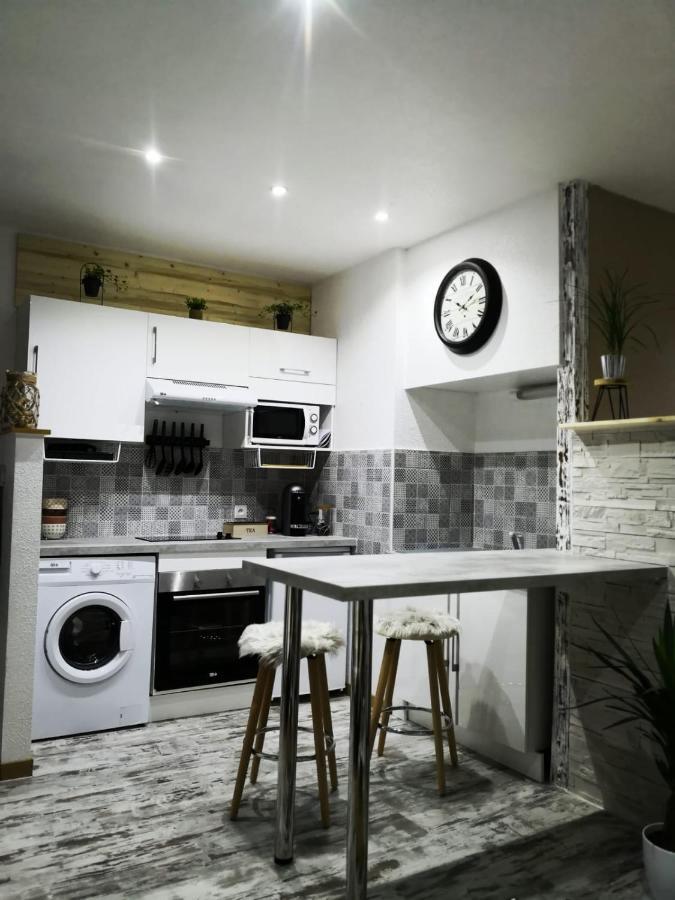 סן-קלוד Studio Zen Et Cosy, Neuf En Pleine Ville מראה חיצוני תמונה