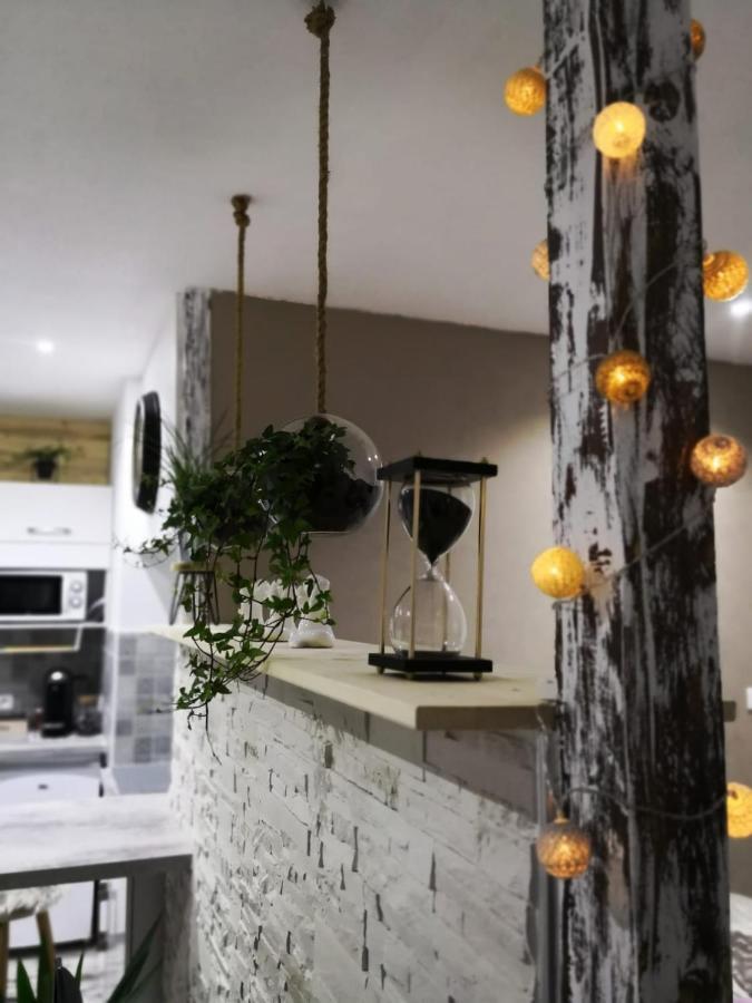 סן-קלוד Studio Zen Et Cosy, Neuf En Pleine Ville מראה חיצוני תמונה