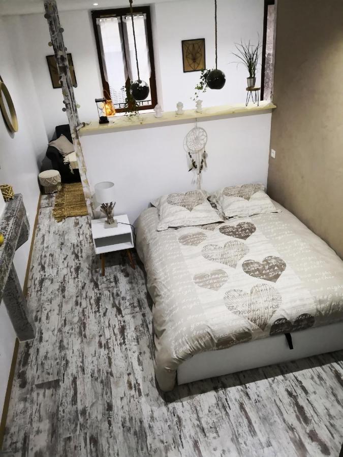 סן-קלוד Studio Zen Et Cosy, Neuf En Pleine Ville מראה חיצוני תמונה